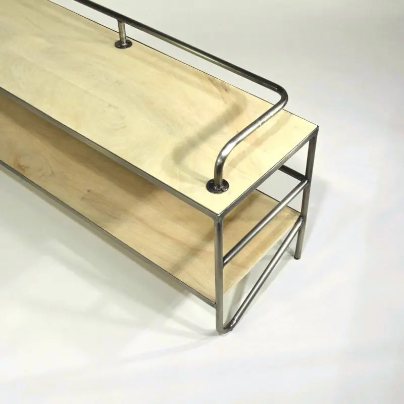 TV-Lowboard industrial Stil mit Stahlrohr und Holz, Baushaus Design