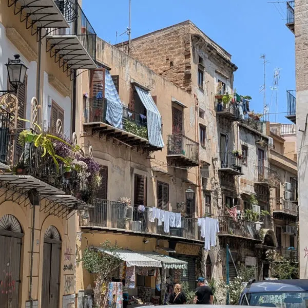 Back to... frueher wie wir es lieben Alte italienische Straßenszene so schoen wie frueher