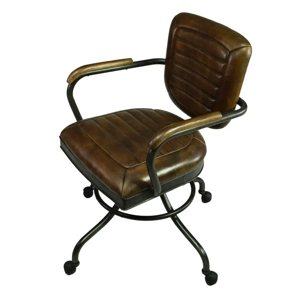Lederstuhl für den Schreibtisch zuhause auf Rollen, gepolstert und mit armlehnen im Industrial Design
